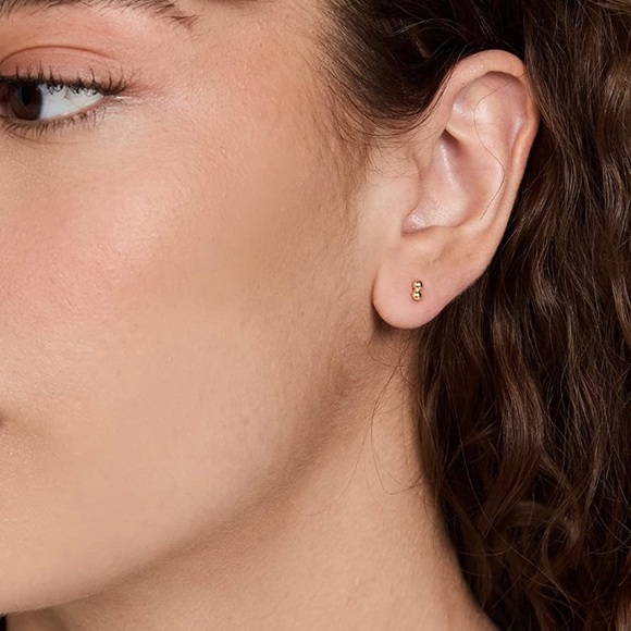 SOLD   NWT double ball stud earrings. - Picture 3 of 4